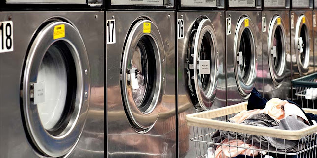 Comments and reviews of Mayflower launderette dry cleaners