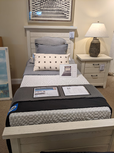 Furniture Store «Havertys Furniture», reviews and photos, 21085 Dulles Town Cir, Dulles, VA 20166, USA