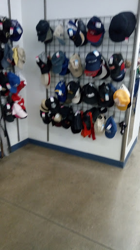 Thrift Store «7th & Bell Goodwill Retail Store & Donation Center», reviews and photos, 17037 N 7th Ave, Phoenix, AZ 85023, USA