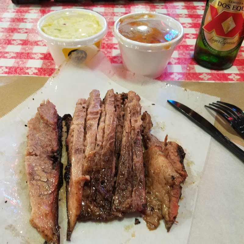 Rudy's "Country Store" and Bar-B-Q