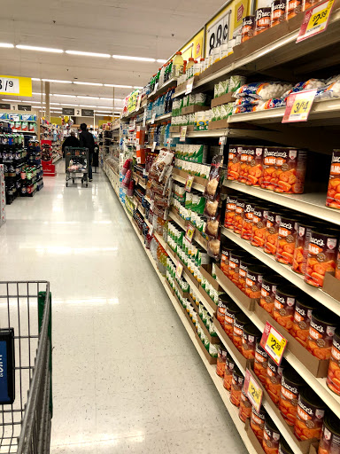 Supermarket «Giant Food Stores», reviews and photos, 2415 E Market St, East York, PA 17402, USA