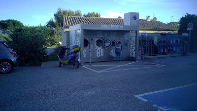 Laverie automatique à Rochefort-du-Gard