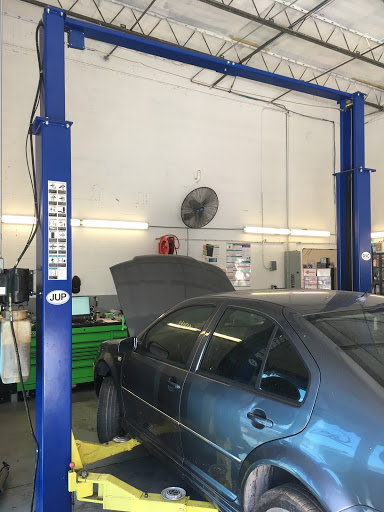 Auto Repair Shop «European Performance & Repair», reviews and photos, 400 1st St #10, Vero Beach, FL 32962, USA