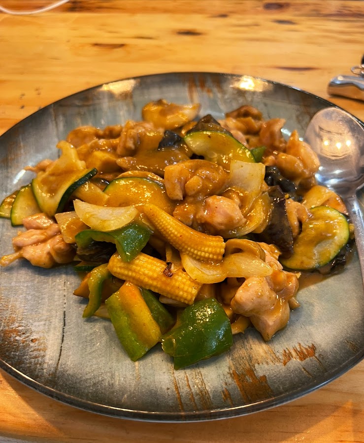 Restaurante MIFAN & SUSHI