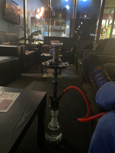 Hookah Bar «X-Hale Hookah Lounge & Smoke Shop», reviews and photos, 1320 N Roselle Rd, Schaumburg, IL 60195, USA