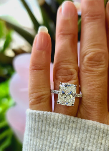 Jewelry Store «SVS Fine Jewelry», reviews and photos, 3323 Long Beach Rd, Oceanside, NY 11572, USA