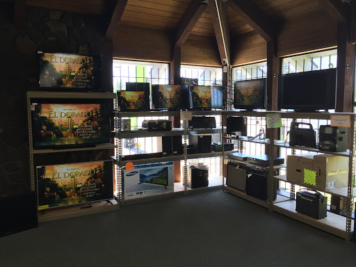 Pawn Shop «SILVER LINING JEWELRY AND LOAN GRESHAM», reviews and photos, 300 SE 181st Ave, Portland, OR 97233, USA