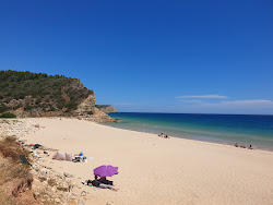 Fotografie cu Praia da Boca do Rio cu nivelul de curățenie destul de curat
