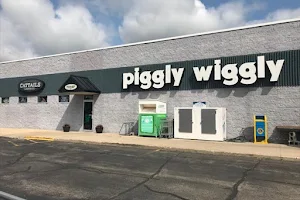 Piggly Wiggly/Cattails Liquor Co. image
