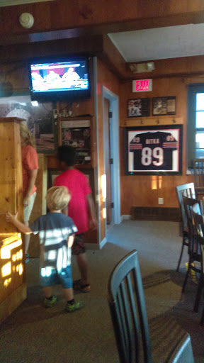 Lounge «Featherbone Restaurant & Lounge», reviews and photos, 6741 W. US12, Three Oaks, MI 49128, USA