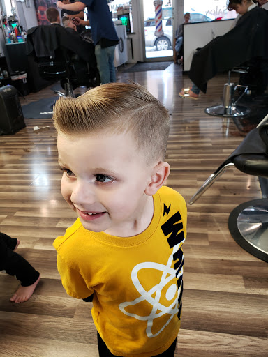 Hair Salon «Urban hair hub», reviews and photos, 18 S Harrison St, Shelbyville, IN 46176, USA