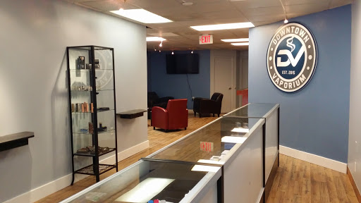 Tobacco Shop «Downtown Vaporium Electronic Cigarette Store», reviews and photos, 639 Cleveland St, Clearwater, FL 33755, USA