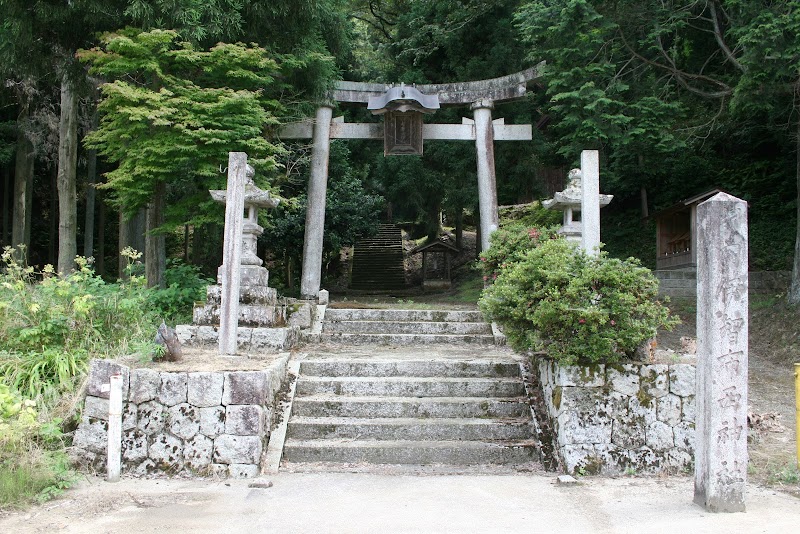 伊智布西神社