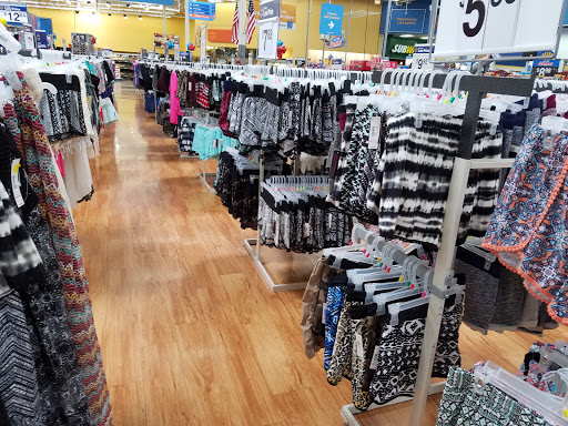 Department Store «Walmart Supercenter», reviews and photos, 14800 Fort Campbell Blvd, Oak Grove, KY 42262, USA