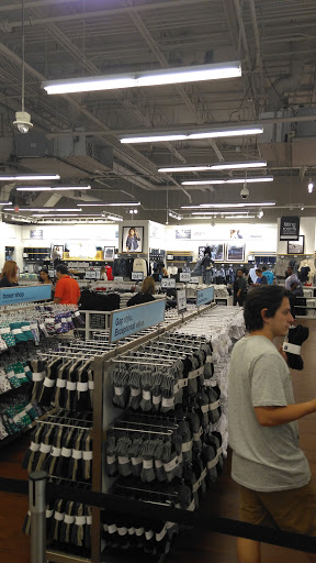 Clothing Store «Gap Outlet», reviews and photos, 12801 W Sunrise Blvd, Sunrise, FL 33323, USA