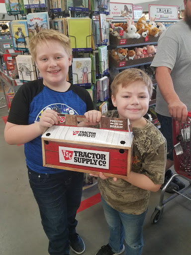 Home Improvement Store «Tractor Supply Co.», reviews and photos, 1733 Lincoln Way E, Chambersburg, PA 17201, USA