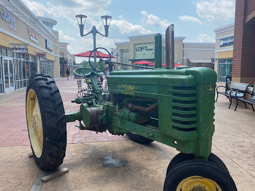 Outlet Mall «The Outlet Shoppes», reviews and photos, 915 Ridgewalk Pkwy, Woodstock, GA 30188, USA