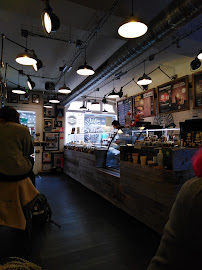 Atmosphère du Restauration rapide BAGELSTEIN • Bagels & Coffee shop à Dijon - n°5