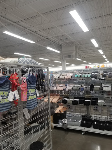 Clothing Store «Burlington Coat Factory», reviews and photos, 1965 N Pebble Creek Pkwy, Goodyear, AZ 85395, USA