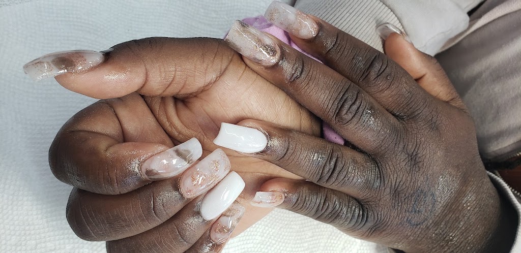 Cali Nails 30901
