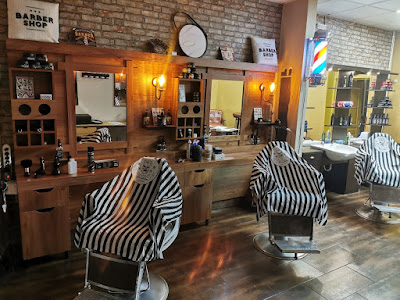 Street barber à Sens