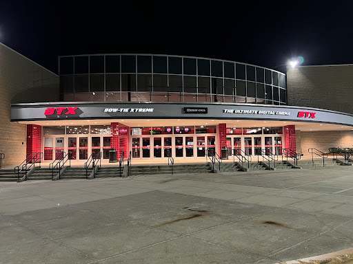 Movie Theater «Bow Tie Cinemas Marquis 16 & BTX Theater», reviews and photos, 100 Quarry Rd, Trumbull, CT 06611, USA