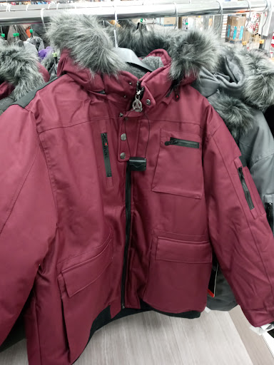 Clothing Store «Burlington Coat Factory», reviews and photos, 271 Cottage Grove Rd, Bloomfield, CT 06002, USA