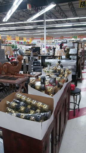 Variety Store «Dollar Castle», reviews and photos, 29611 Ford Rd, Garden City, MI 48135, USA