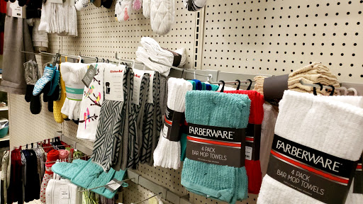 Clothing Store «Burlington Coat Factory», reviews and photos, 3333 N State Rd 7, Lauderdale Lakes, FL 33319, USA