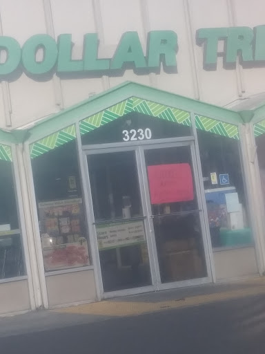 Dollar Store «Dollar Tree», reviews and photos, 3230 Jefferson St, Napa, CA 94558, USA