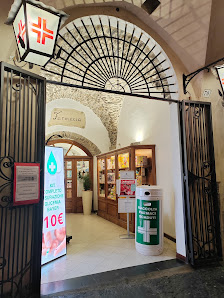 Farmacia Ceppi Dott. Paolo Corso Mario Ponzoni, 70, 18026 Pieve di Teco IM, Italia