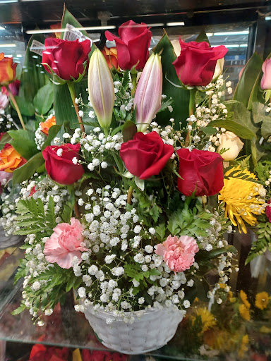 Shopping Mall «Harbor Town and Country Shopping Center», reviews and photos, 12891 Harbor Blvd, Garden Grove, CA 92840, USA