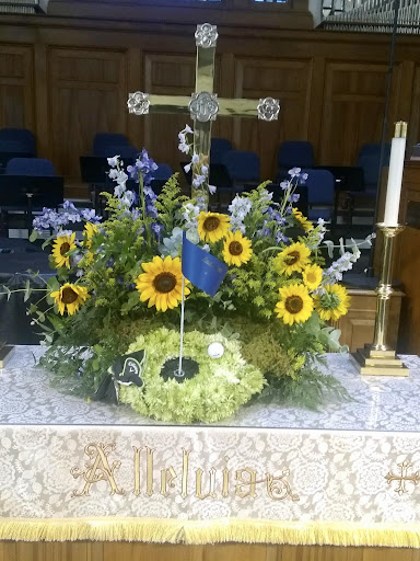 Florist «Downtown Flowers And Gift Shop», reviews and photos, 130 E Charlemont Ave, Kingsport, TN 37660, USA