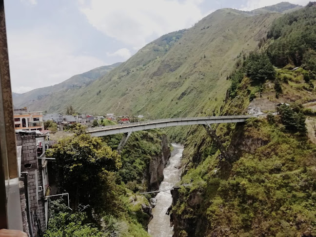 Vía a Baños, Baños de Agua Santa, Ecuador