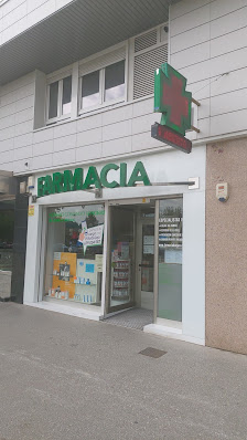 Farmacia Reyes de Santiago Arteche Av. Cantabria, 31, 09006 Burgos, España