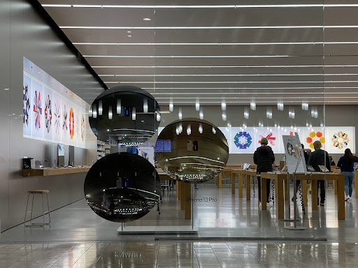 Computer Store «Apple Oakridge», reviews and photos, 925 Blossom Hill Road, San Jose, CA 95123, USA