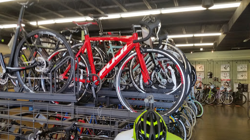 Bicycle Store «Performance Bicycle», reviews and photos, 1300 S Christopher Columbus Blvd, Philadelphia, PA 19147, USA