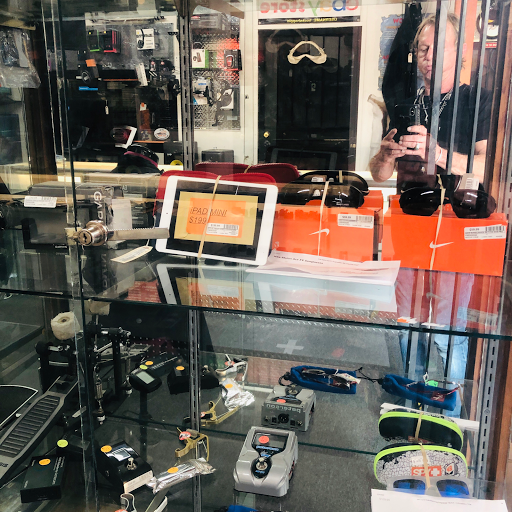 Pawn Shop «Fresno Hock Shoppe», reviews and photos, 3235 E Belmont Ave, Fresno, CA 93702, USA