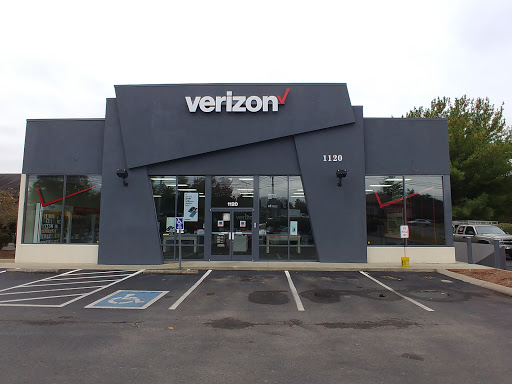 Verizon Authorized Retailer - A Wireless, 1120 Murfreesboro Rd, Franklin, TN 37064, USA, 