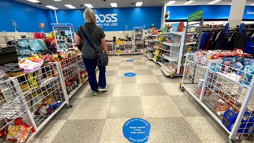 Clothing Store «Ross Dress for Less», reviews and photos, 3300 S Glenstone Ave, Springfield, MO 65804, USA