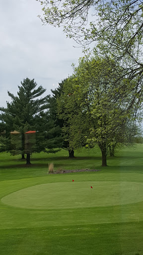 Golf Club «River Falls Golf Club», reviews and photos, 2120 E Division St, River Falls, WI 54022, USA