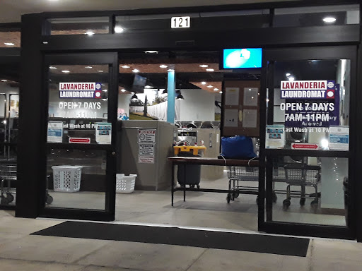 Laundromat «Lavandería Laundromat», reviews and photos, 5500 Babcock Rd #121, San Antonio, TX 78240, USA