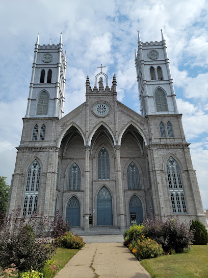 Église catholique Sainte-Anne-de-la-Pérade
