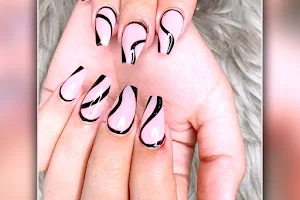 Luxury Nails image