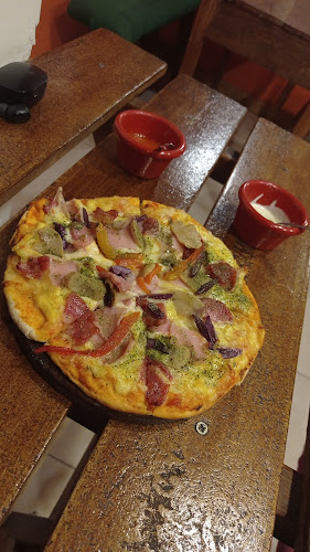 Opinii despre Sallqa - pizzas y hamburguesas în Cusco - Hamburguesería