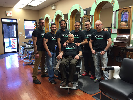 Barber Shop «Father & Son Barber Shop», reviews and photos, 5806 N Broadway St # 4, Chicago, IL 60660, USA