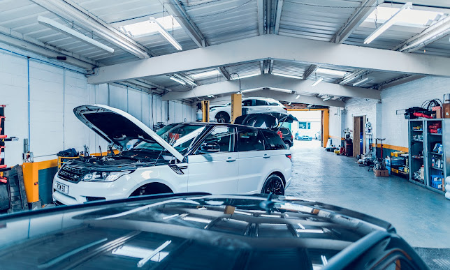 Reviews of Brooklands Service Centre in Leeds - Auto repair shop