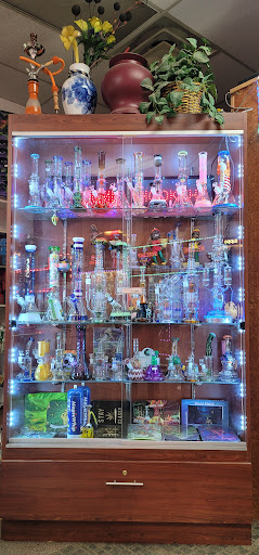 Tobacco Shop «Village Tobacco Shop», reviews and photos, 30680 Beck Rd, Novi, MI 48377, USA