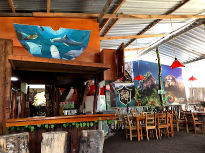 Maestro De Casa - Antonio Gil, Puerto Villamil, Ecuador