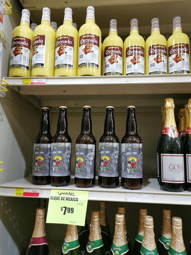 Grocery Store «Super Mercados El Guero», reviews and photos, 850 N Farnsworth Ave, Aurora, IL 60505, USA